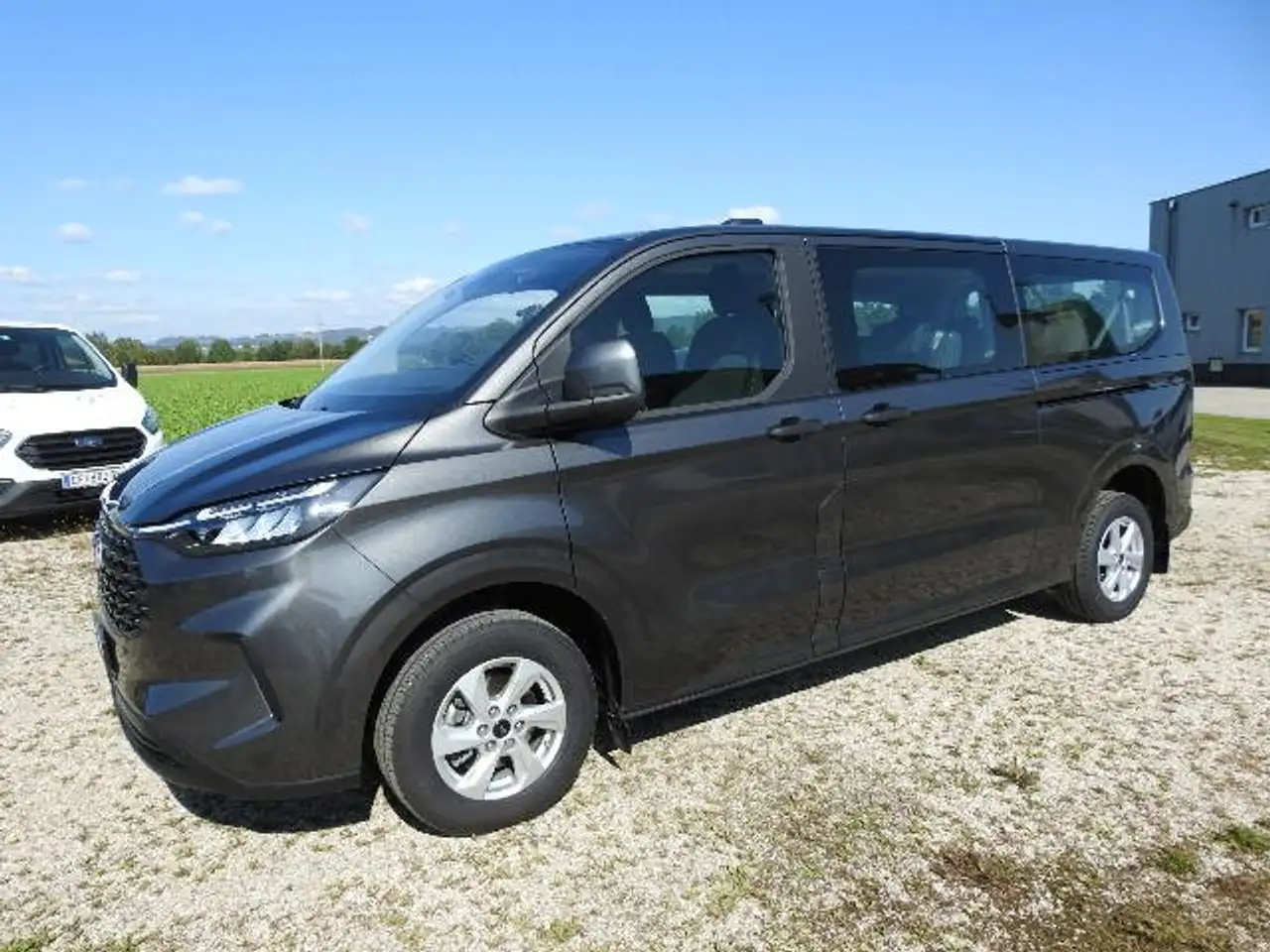 Tourneo CustomBus 2,0 EcoBlue 320 L2H1 FWD Trend