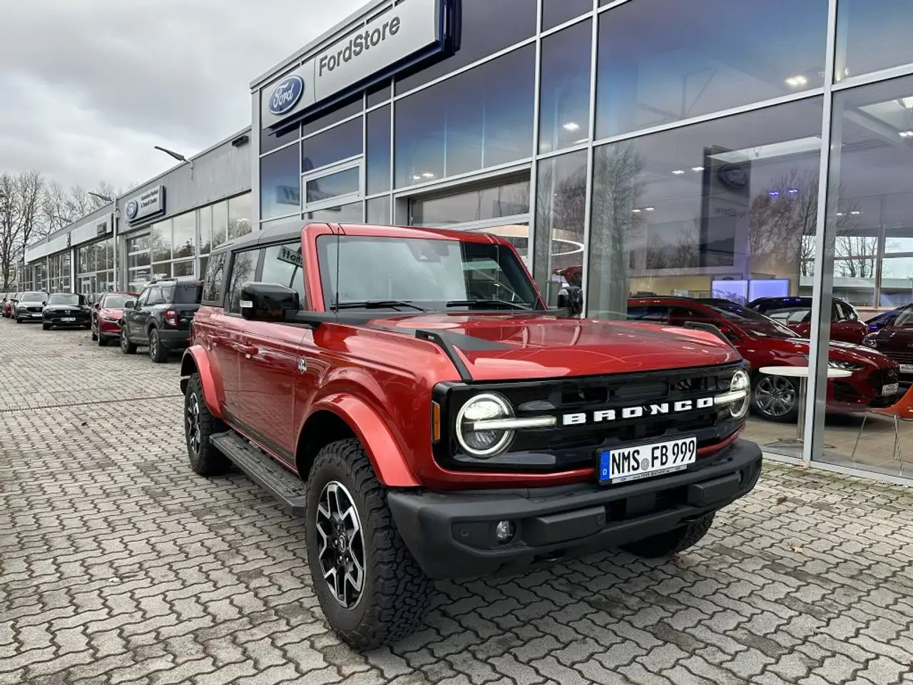 Bronco2.7 EcoBoost V6 Outer Banks