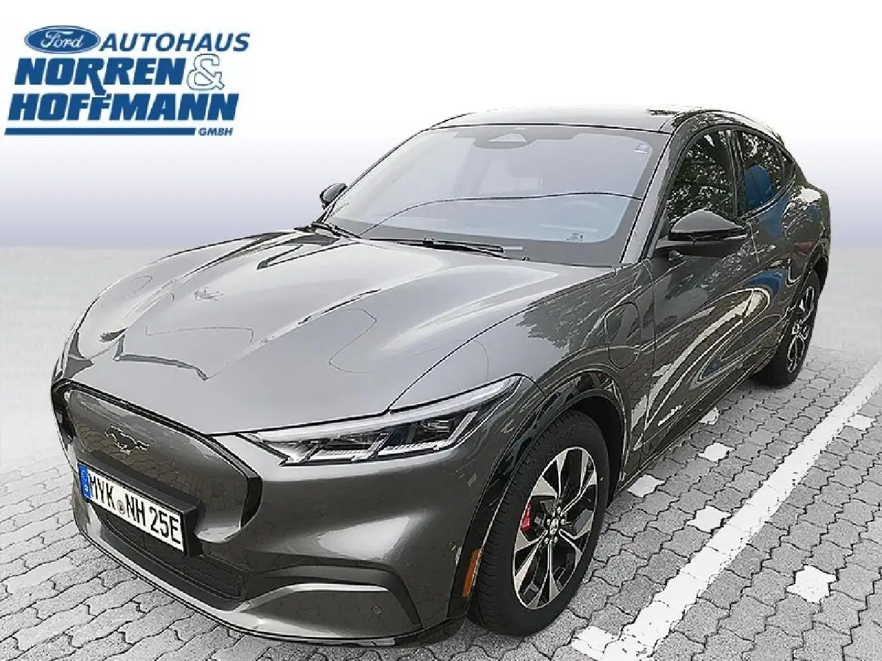 Mustang Mach-EPremium AWD