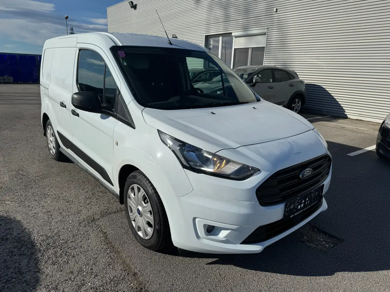 Transit Connect1.5 Ecoblue L1 Trend mit Anhängekupplung