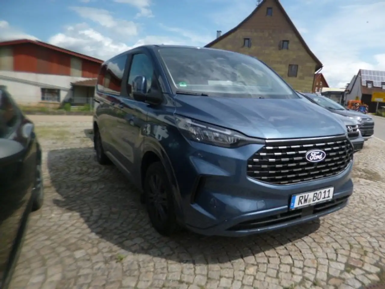 Transit Custom320 L1H1 PKW VA Autm. Titanium
