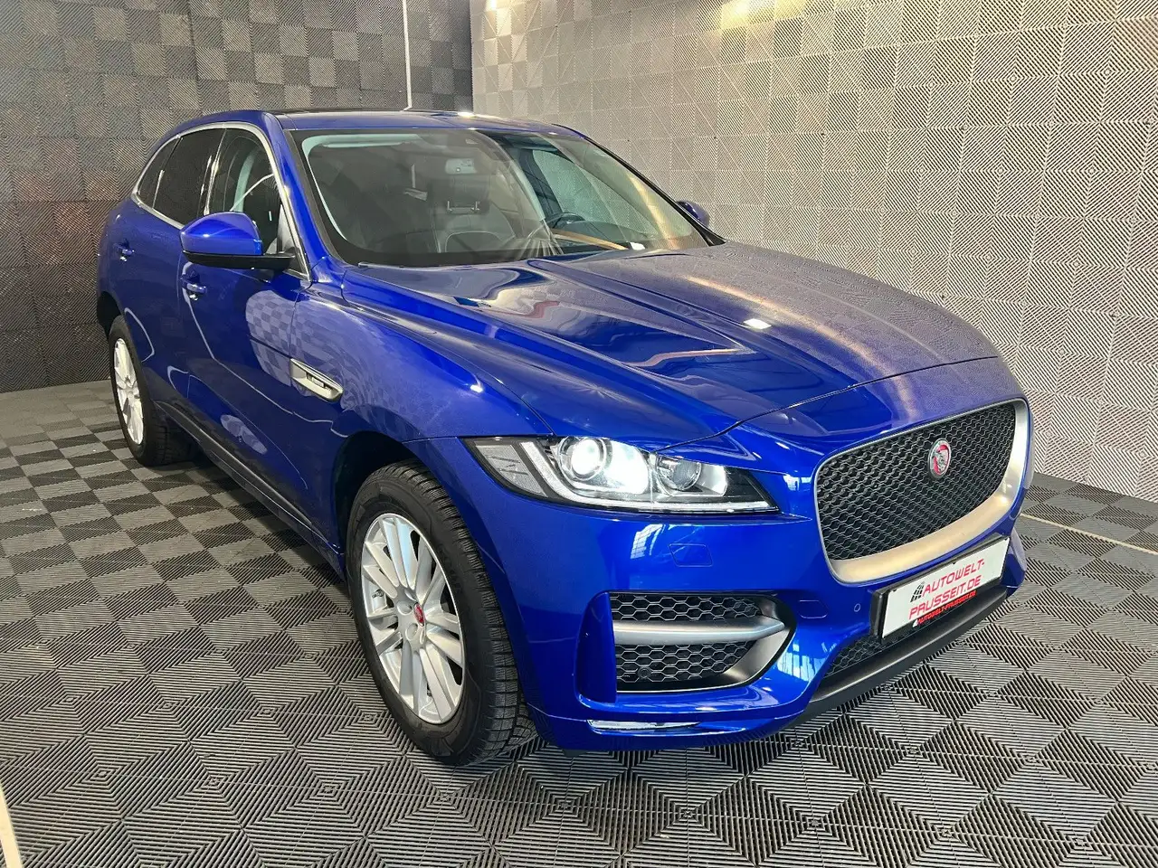 F-Pace30d AWD*R-SPORT*MERIDIAN-PANO-TOTW-19"