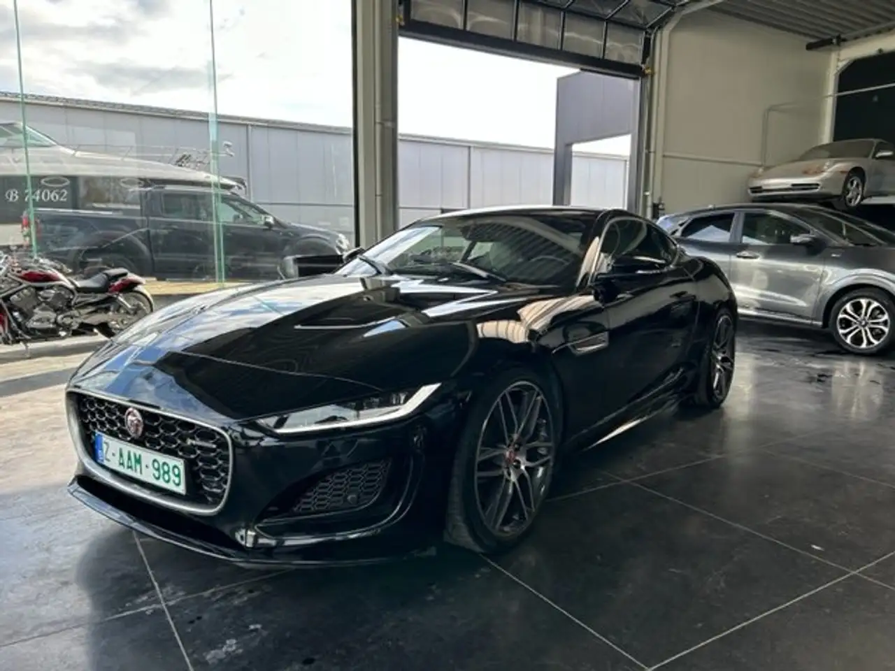 F-Type2.0 i4 P300 R-Dynamic
