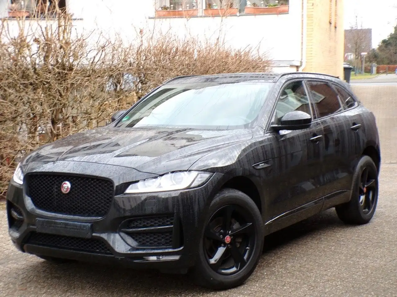 F-PaceF-PACE P250 R-Sport AWD"Black"Navi/Kamera/Leder