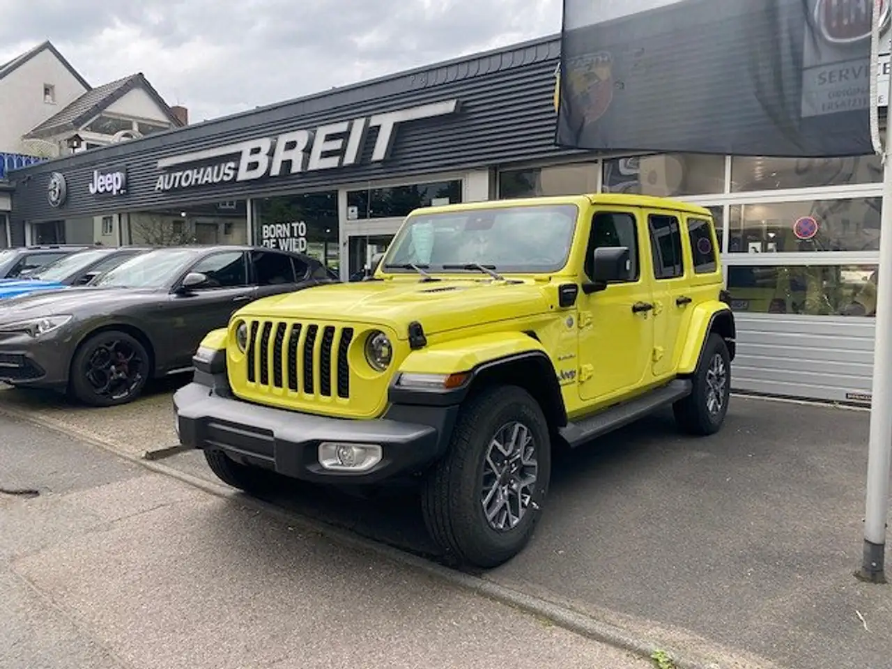 WranglerUnlimited Sahara Plug-In Hybrid 4xe