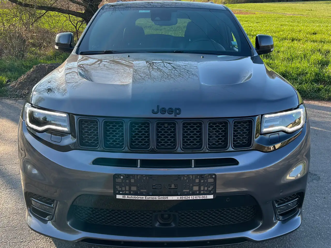Grand Cherokee6.4 V8 HEMI SRT