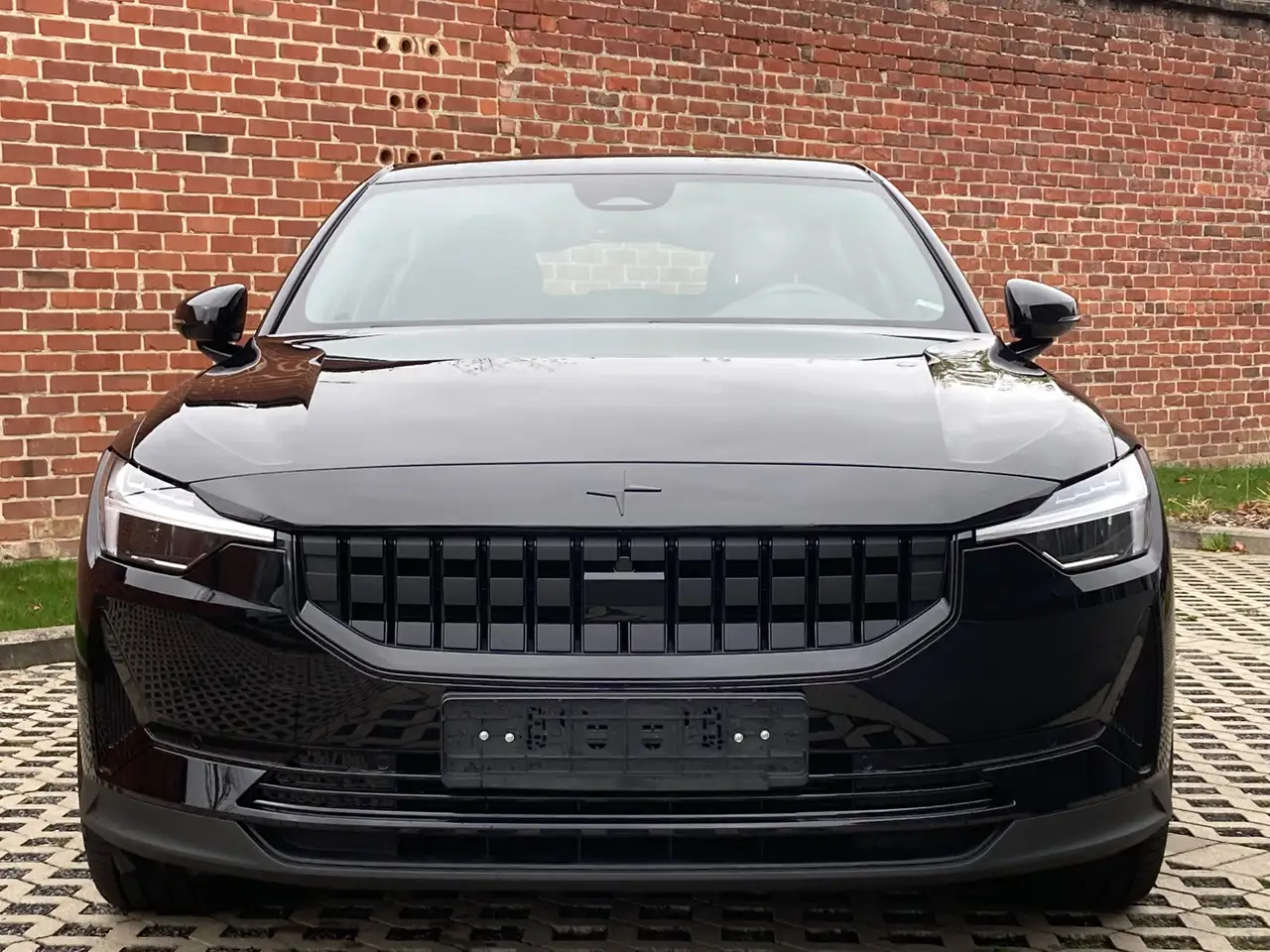 264 kWh Single Motor - 2022 - Slechts 9.900 Km