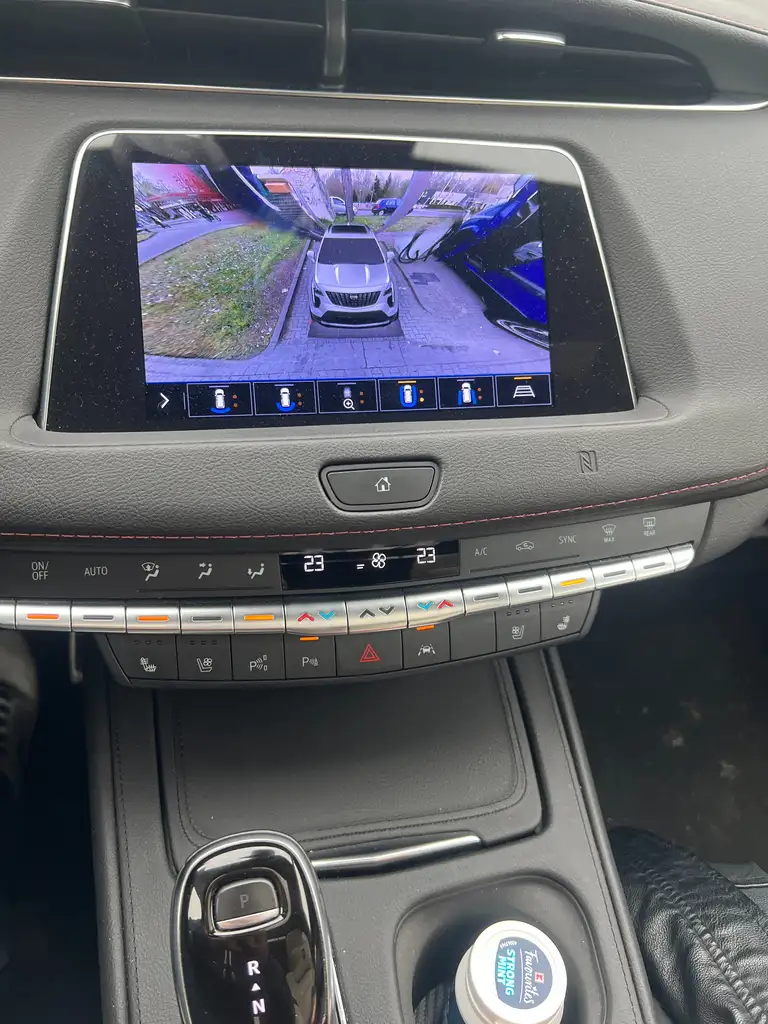 XT4XT4 350D AWD Sport