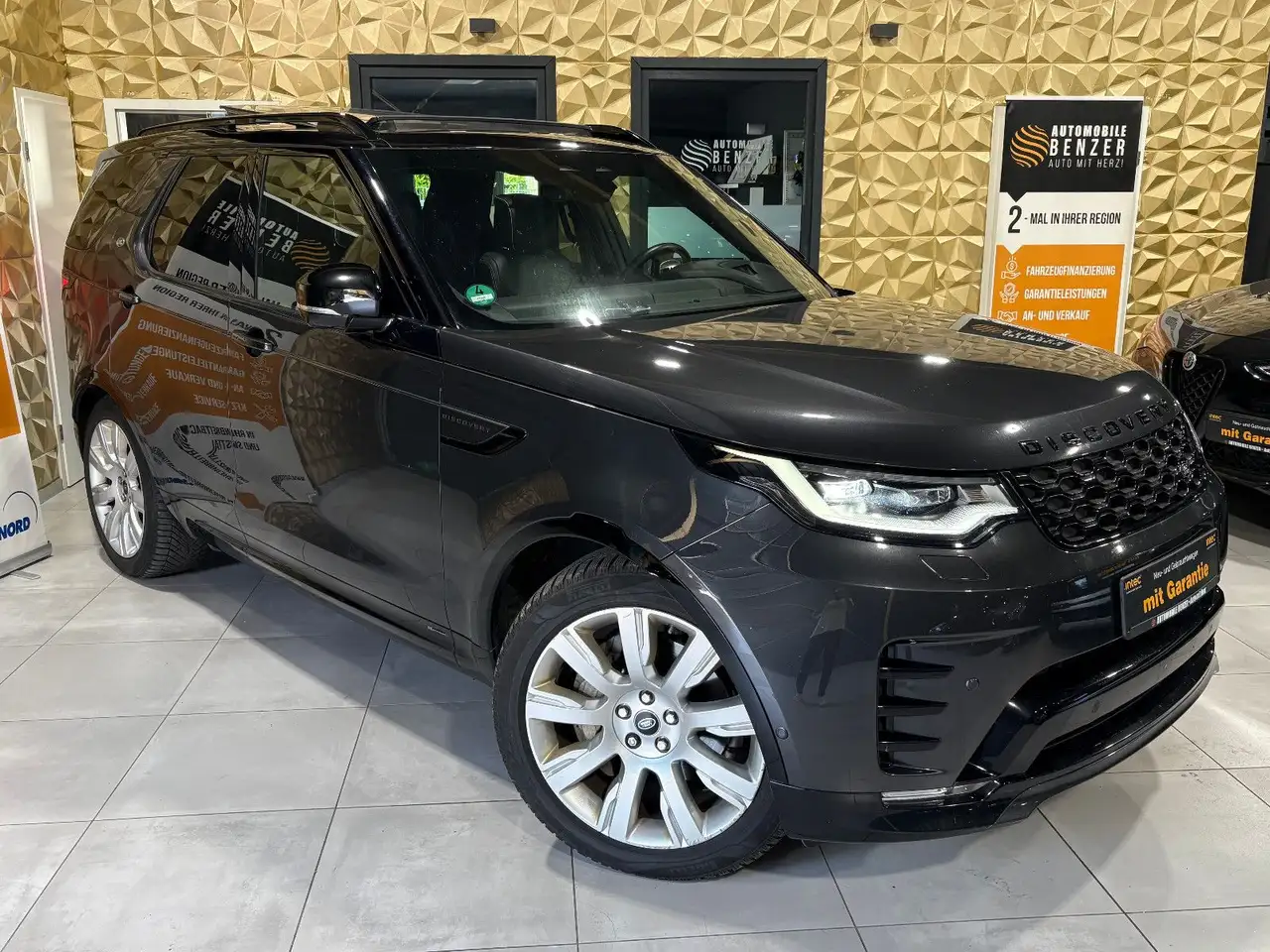 Discovery5 R-Dynamic HSE D300 AWD/7-SITZ/PANO/