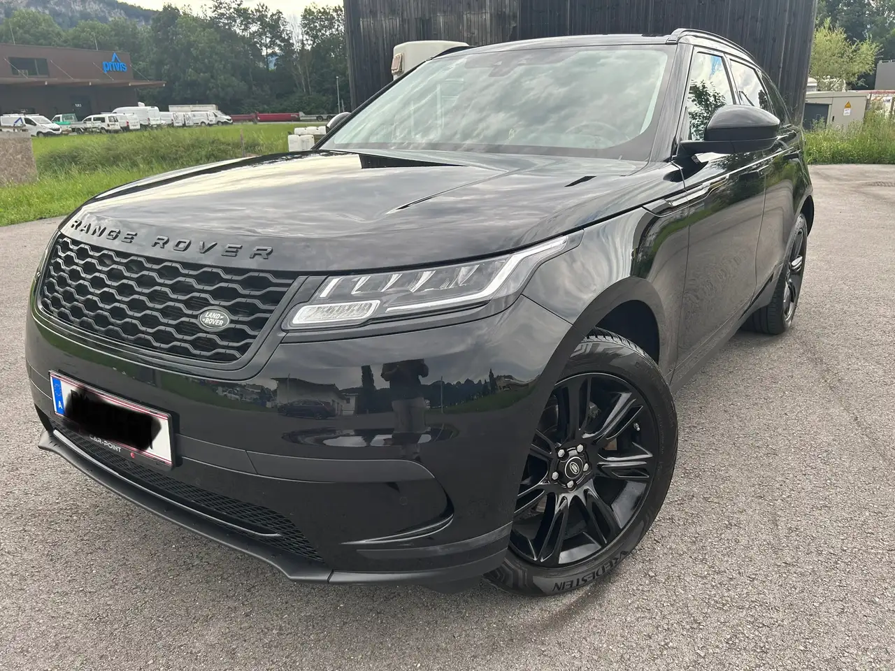 Range Rover VelarRange Rover Velar D180 Allrad Aut.