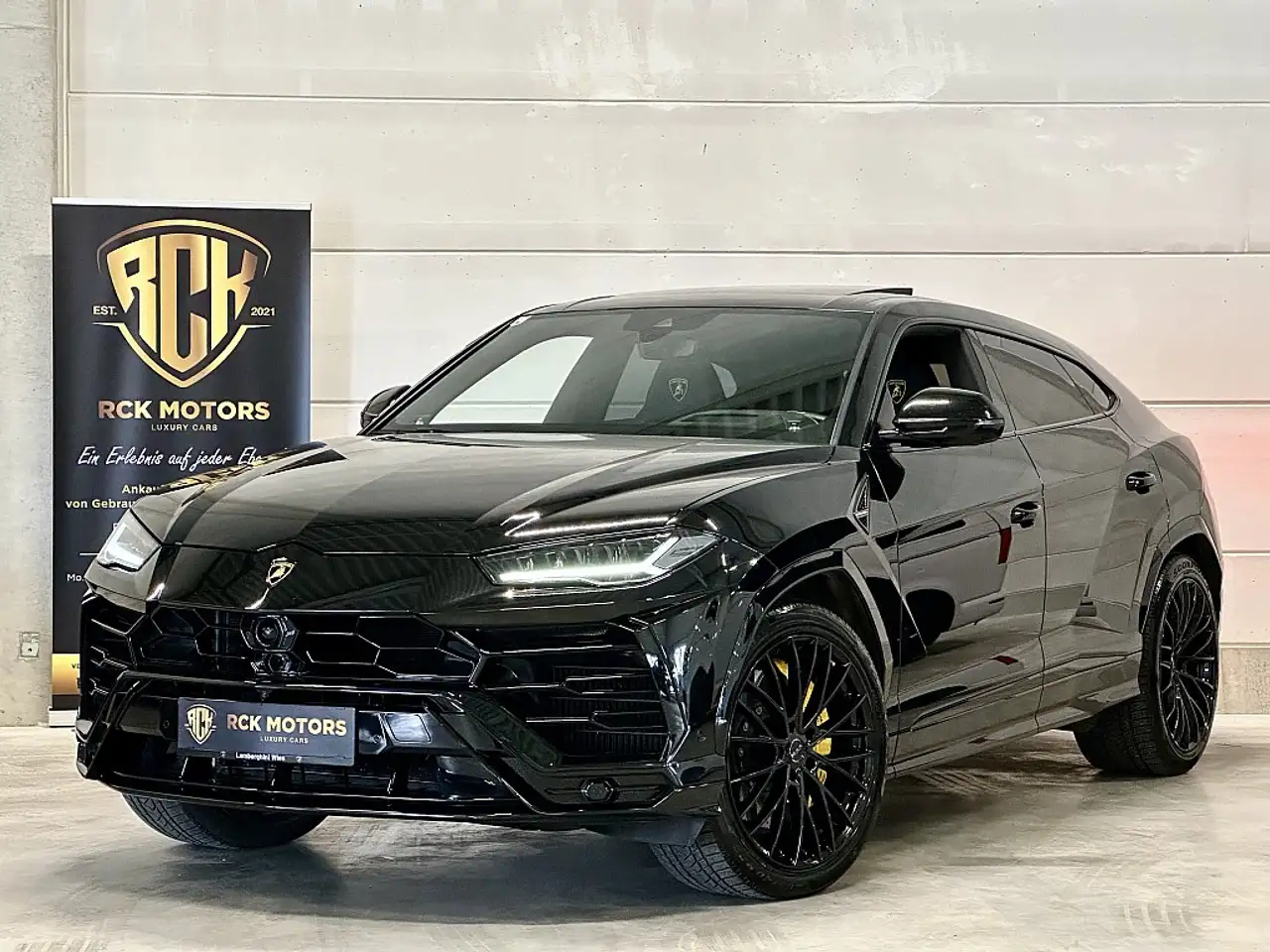 UrusLamborghini URUS // ALL IN BLACK //