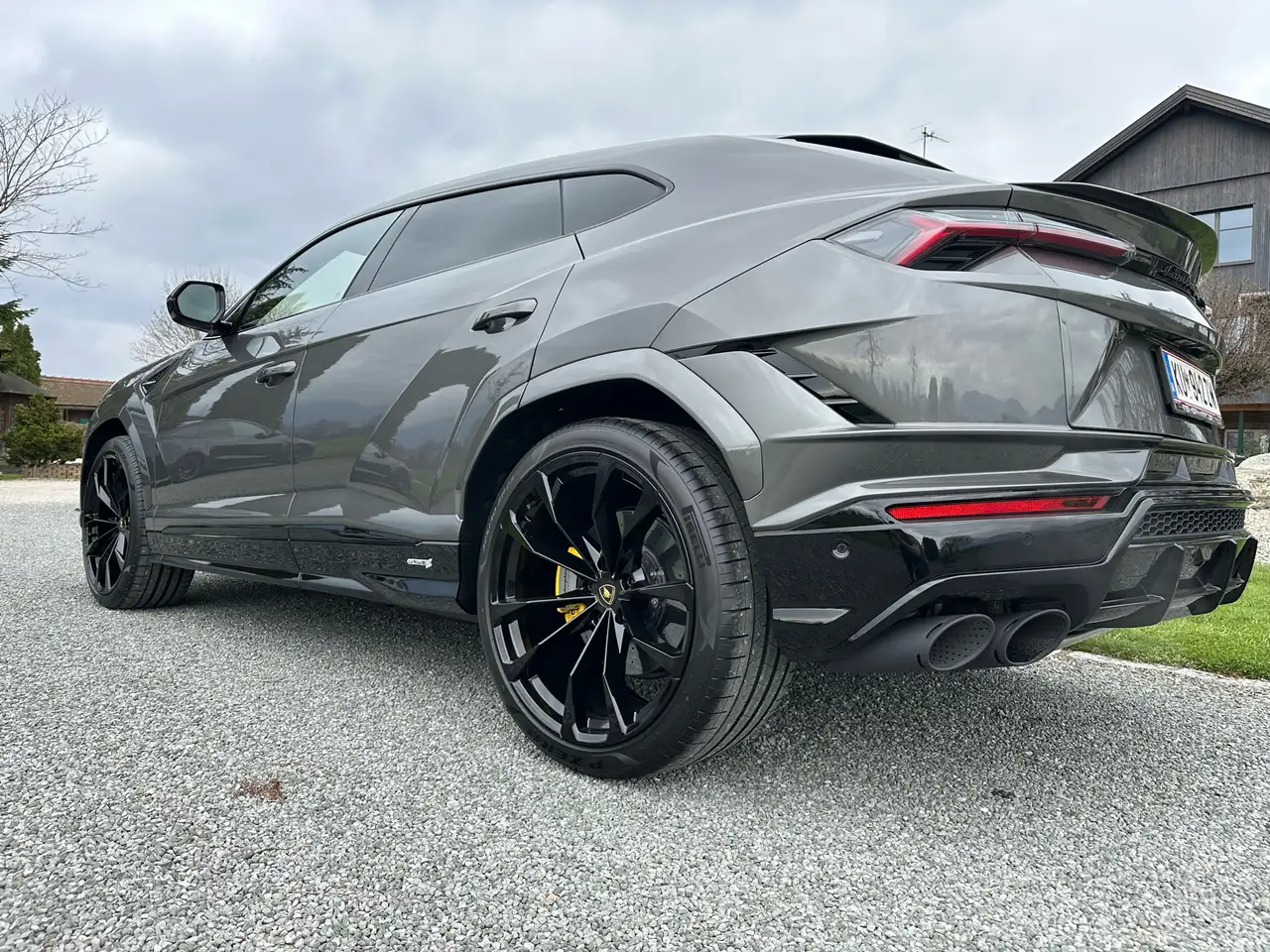 UrusS AWD    2/2025