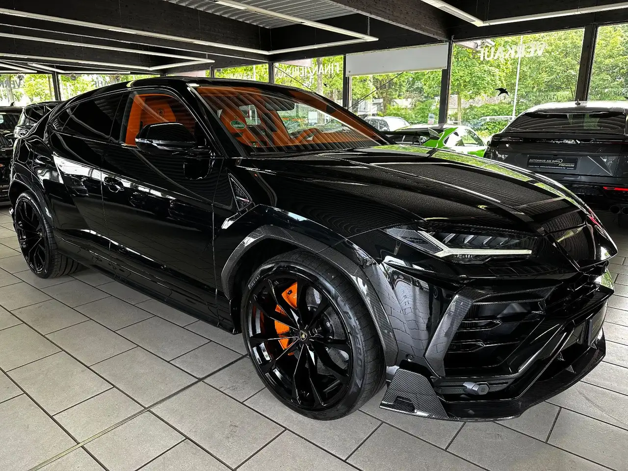 Urus4.0 V8 Aut. MANSORY PANO B&O 23" ANIMA 360°