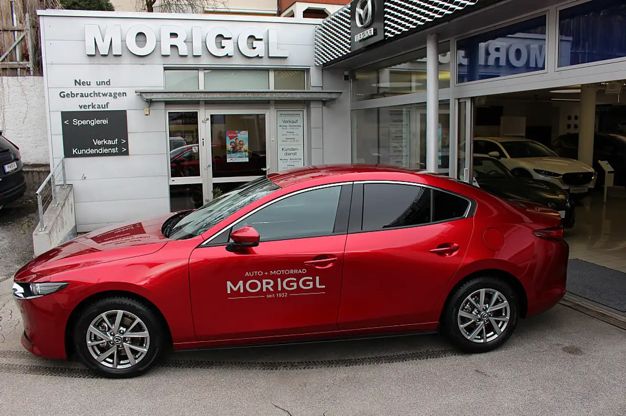 3Mazda3 Sedan e-Skyactiv G122 Exclusive-Line