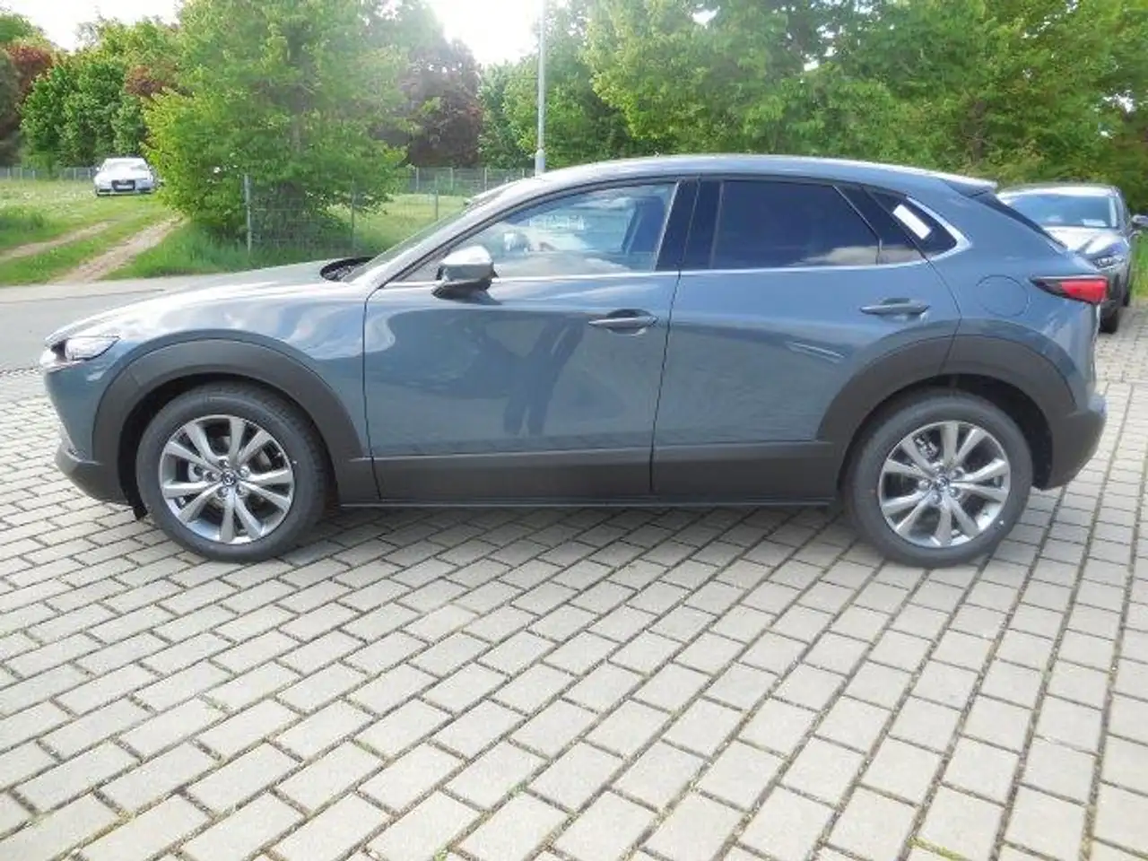 CX-302.5 e-SKYACTIVG 140PS Exclusive mit 360°Monitor, M