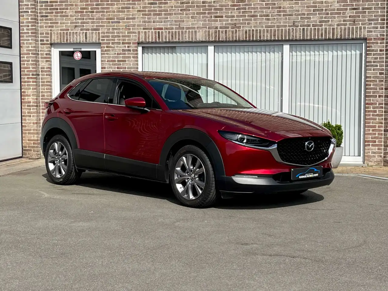 CX-302.0 M-HYBRID / 360 Camera / 62000km / 12m wb