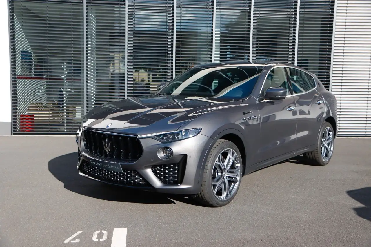 LevanteModena S 21" Pano Carbon  CarPlay