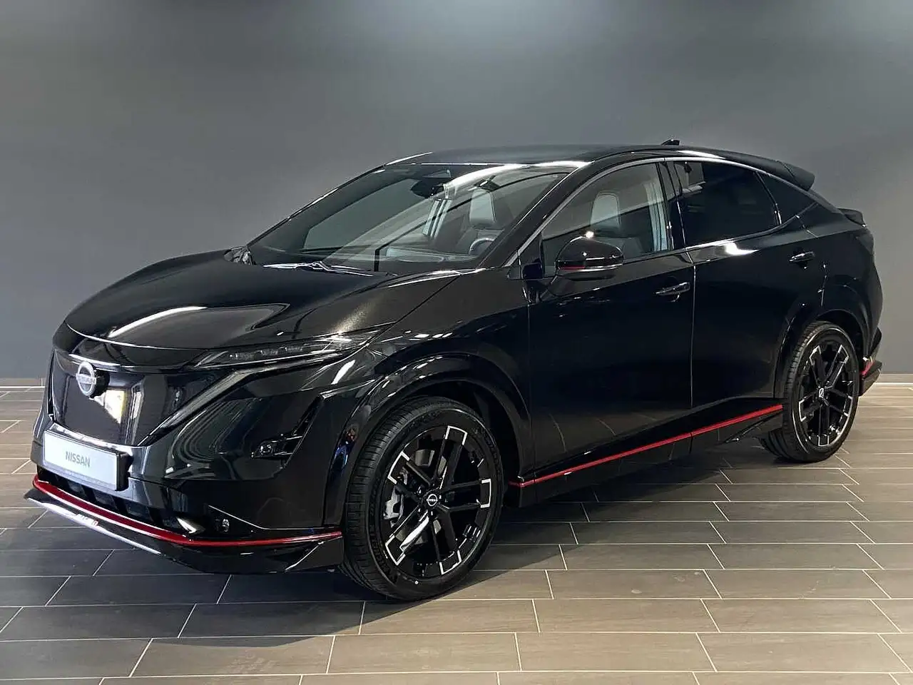 AriyaNISMO 87 kWh e-4ORCE AWD
