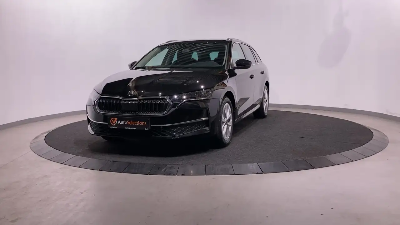 OctaviaCombi/Camera/Automaat/  MHEV. Nieuw Model!!
