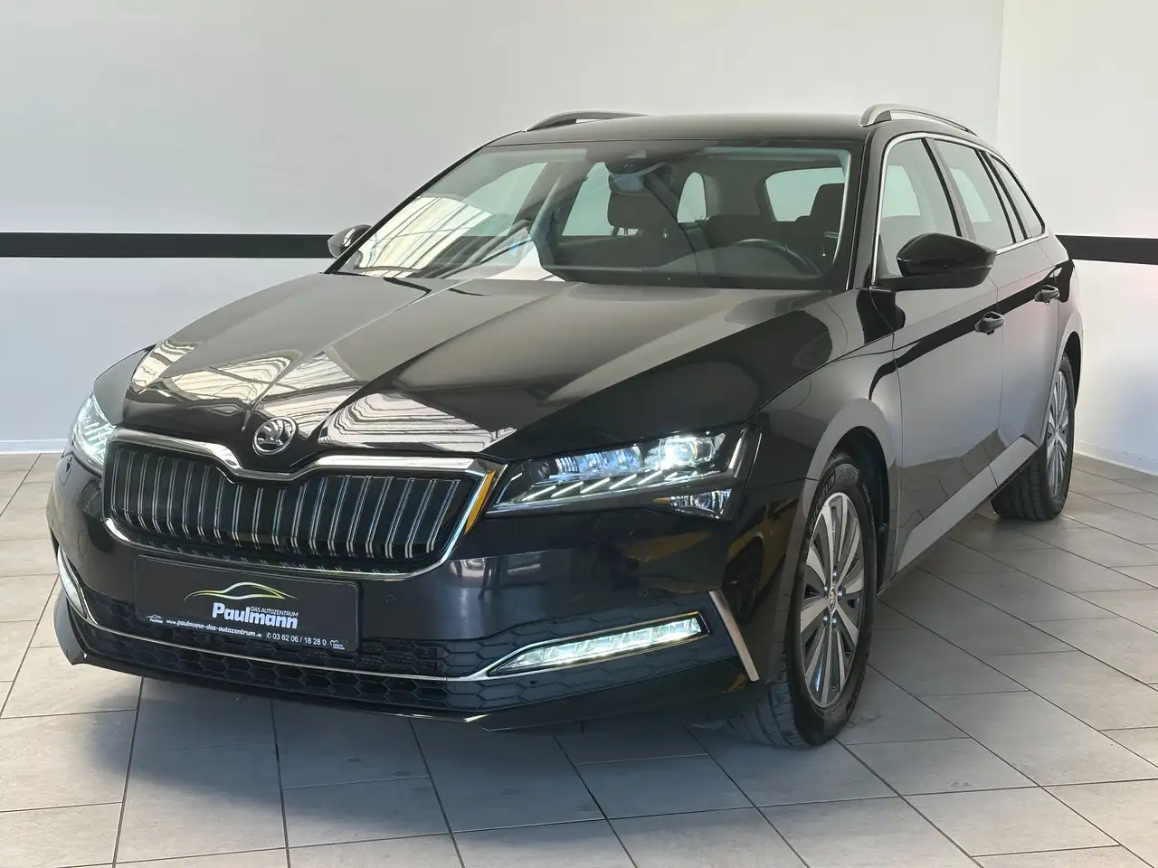 SuperbCombi 1.4 TSI iV DSG Style Navi*LED*Standheiz*1.Hd