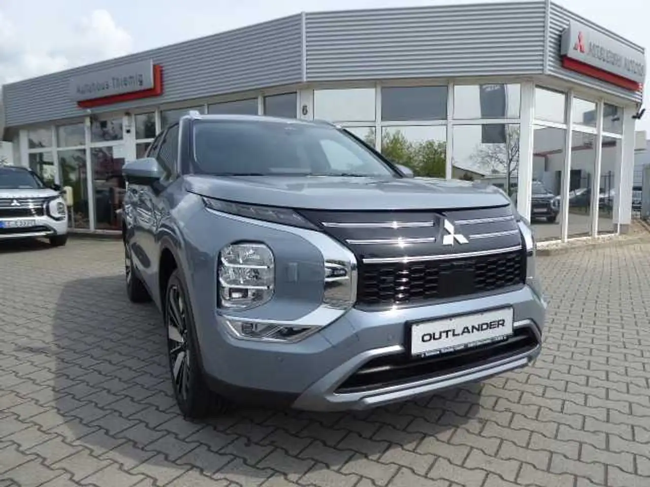 Outlander2.4L PHEV Intro Edition