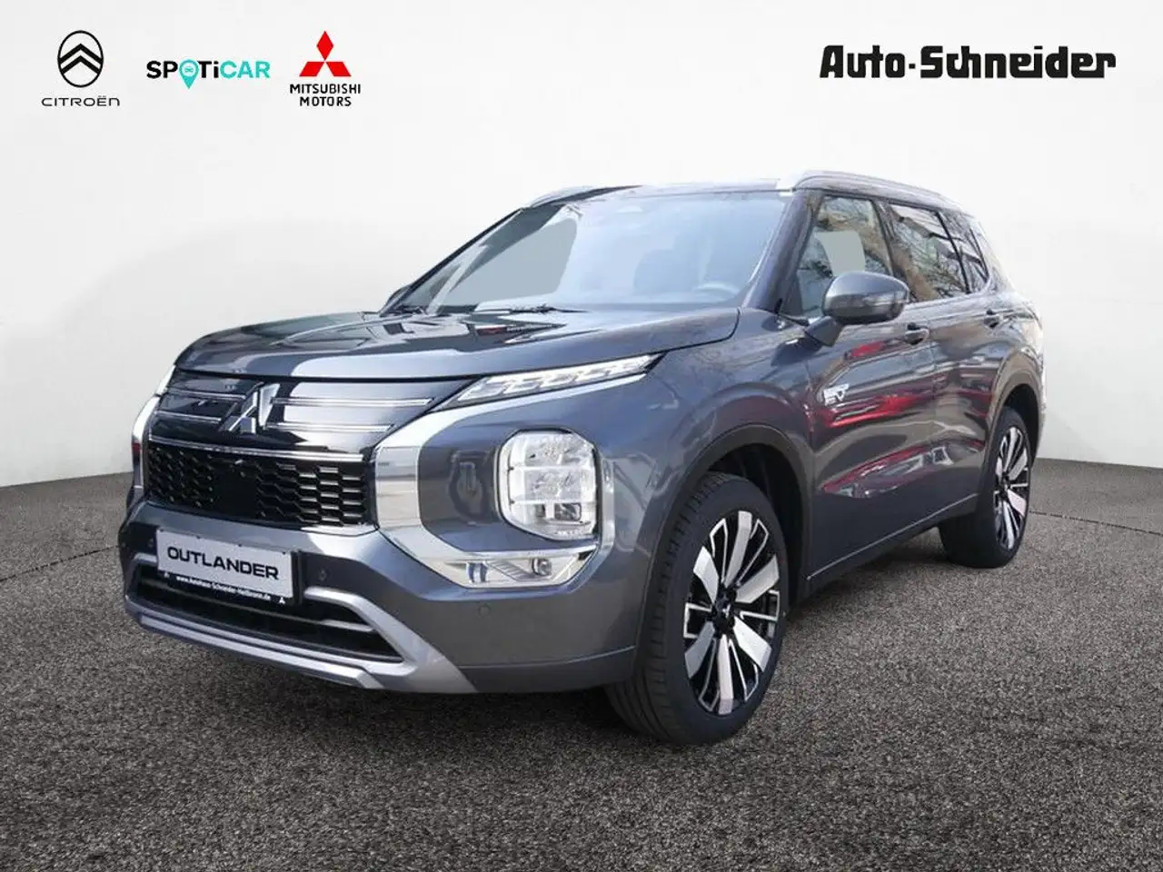 OutlanderPlug-in-Hybrid 2,4 TOP LED PANO 360°