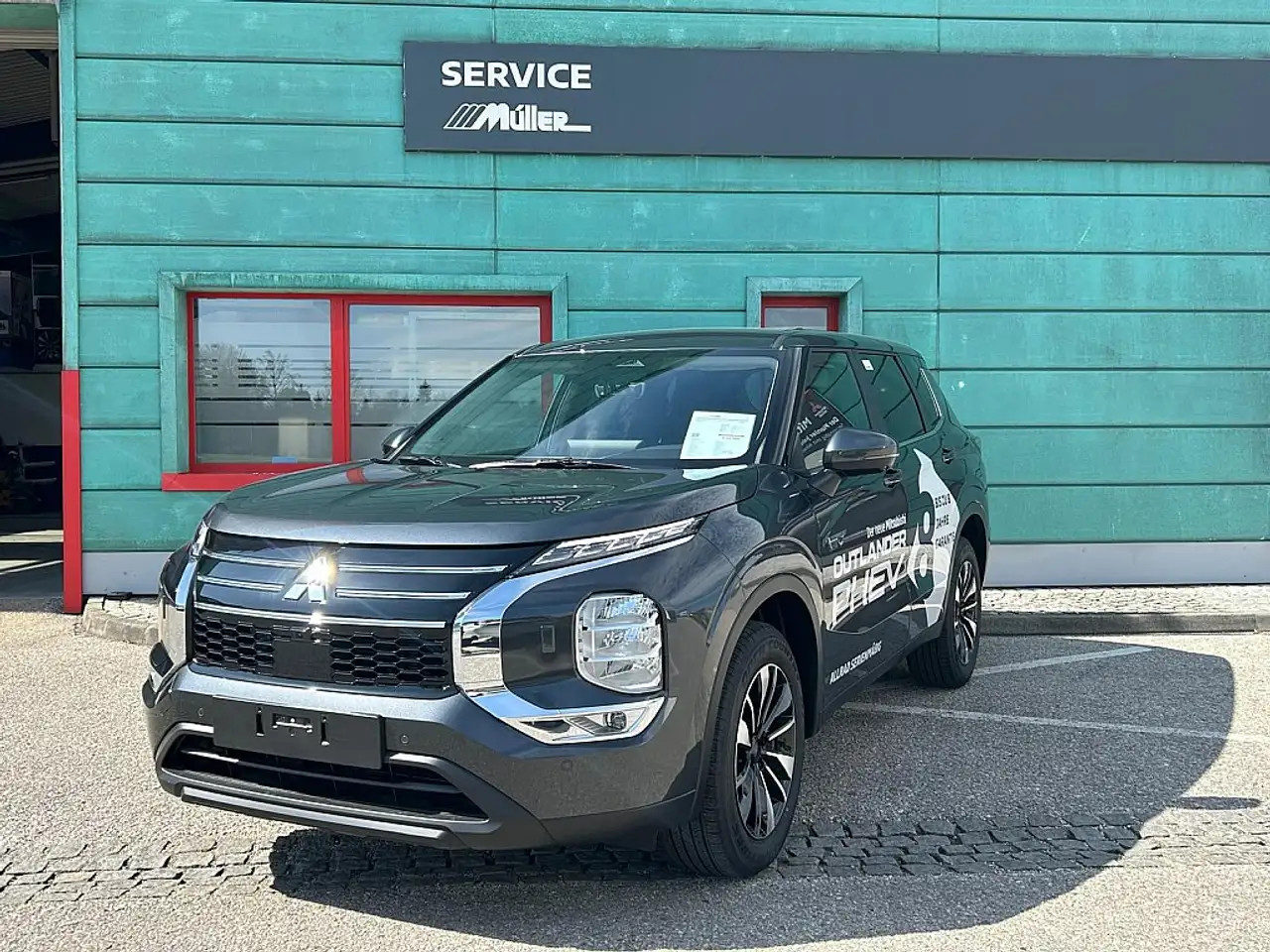 Outlander2,4 PHEV S-AWC Invite