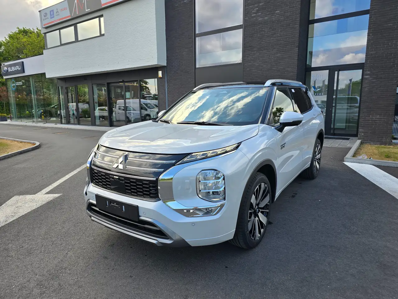 OutlanderMY 25 - 2.4 PHEV INSTYLE+
