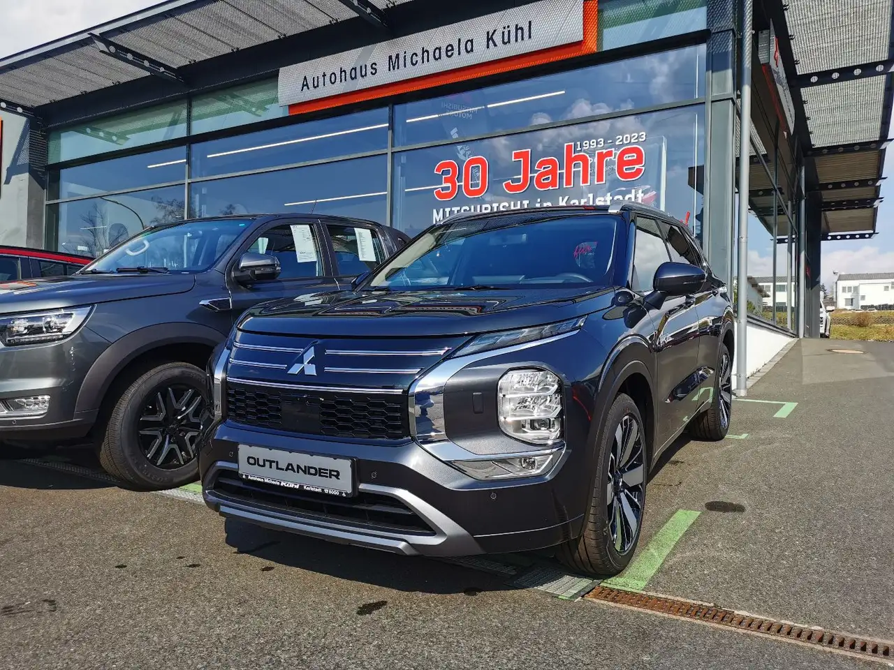 Outlander2.4L PHEV TOP - 8 Jahre Garantie*