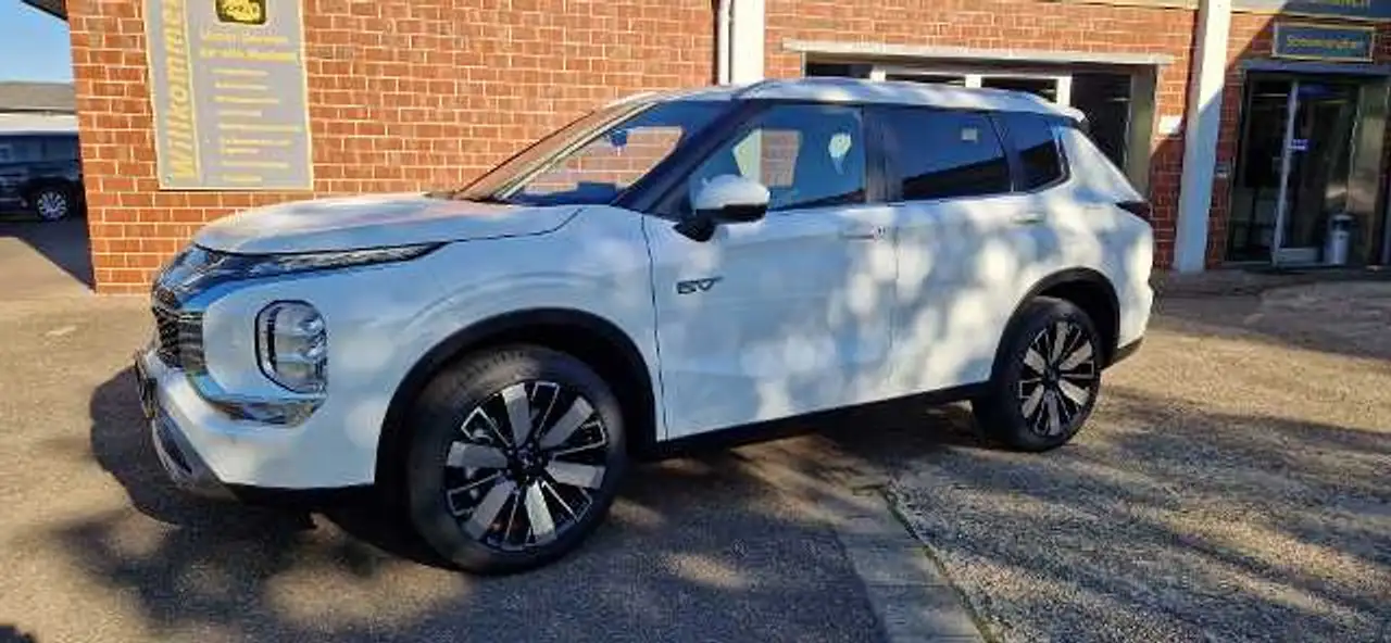 Outlander2.4L PHEV Intro Edition