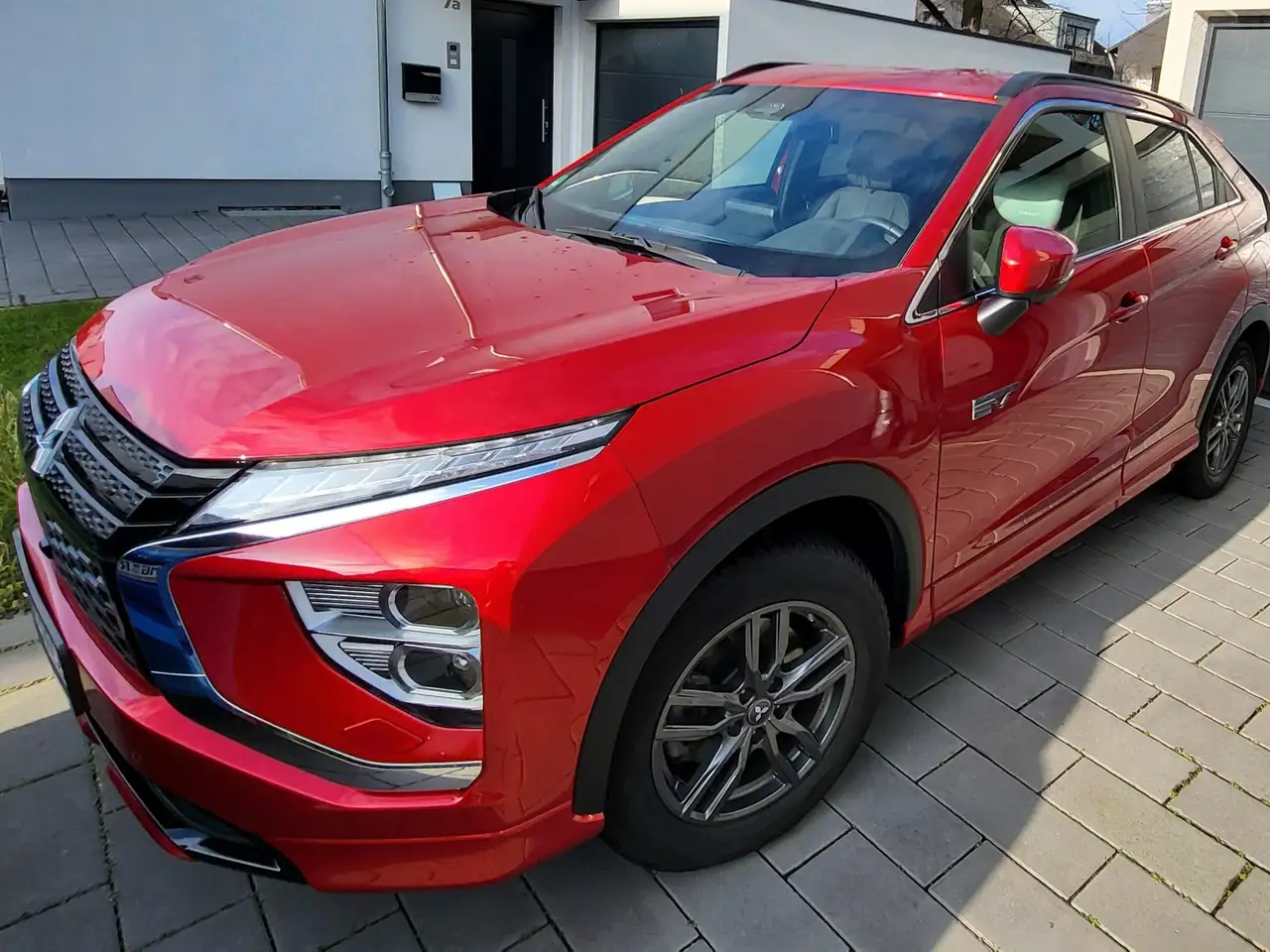Eclipse CrossEclipse+Cross+Plug-In+Hybrid+4WD+Plus+Select