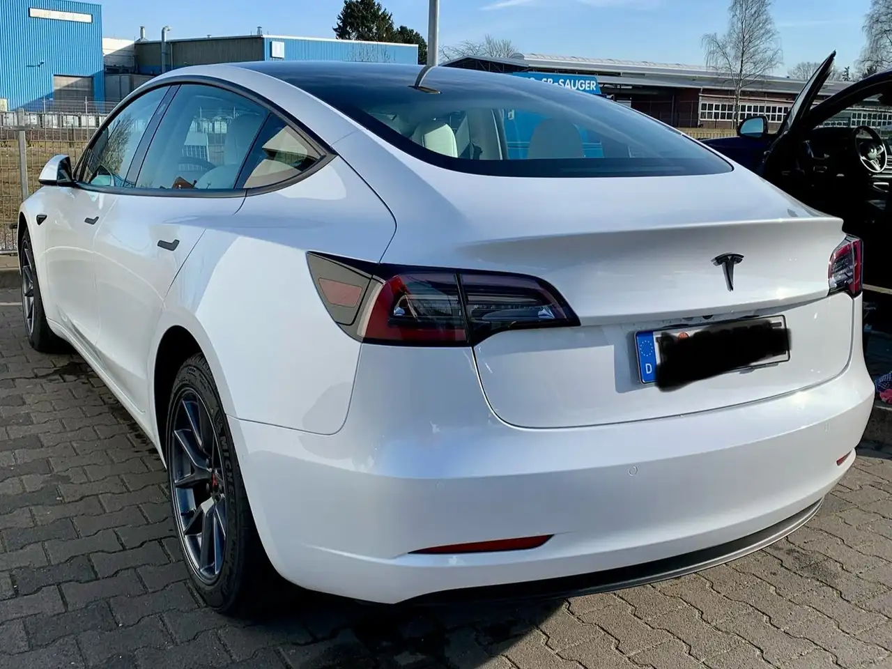 Model 3Model 3 RWD Hinterradantrieb