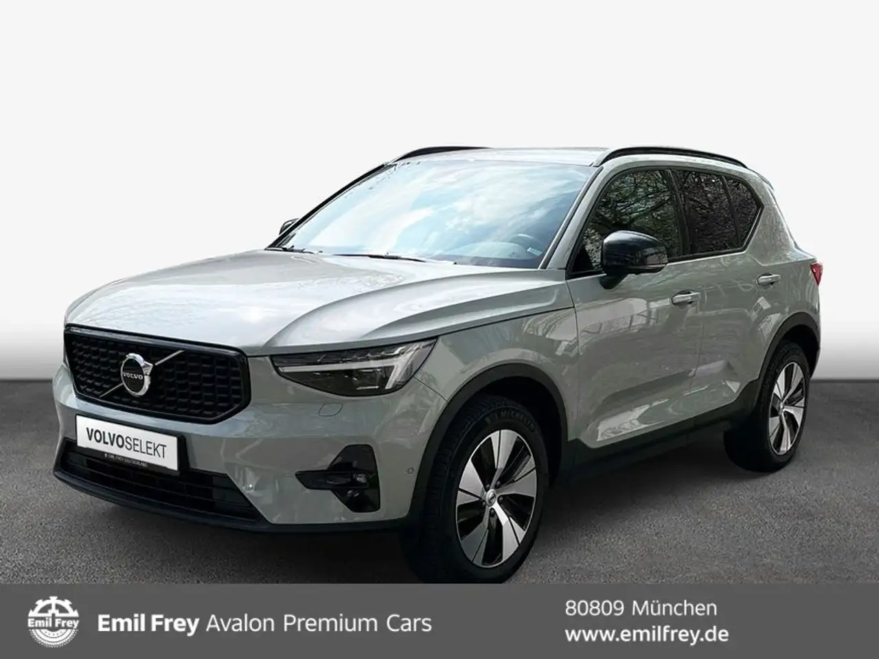 XC40XC40 B4 B DKG Plus Dark