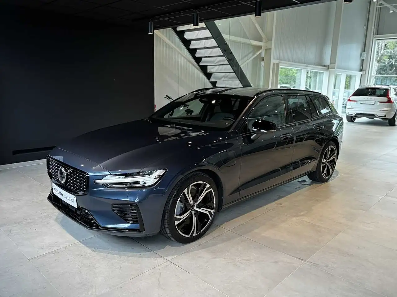 V60Plus, T6 AWD Plug-in Hybrid, Elektrisch/Benzin, Da