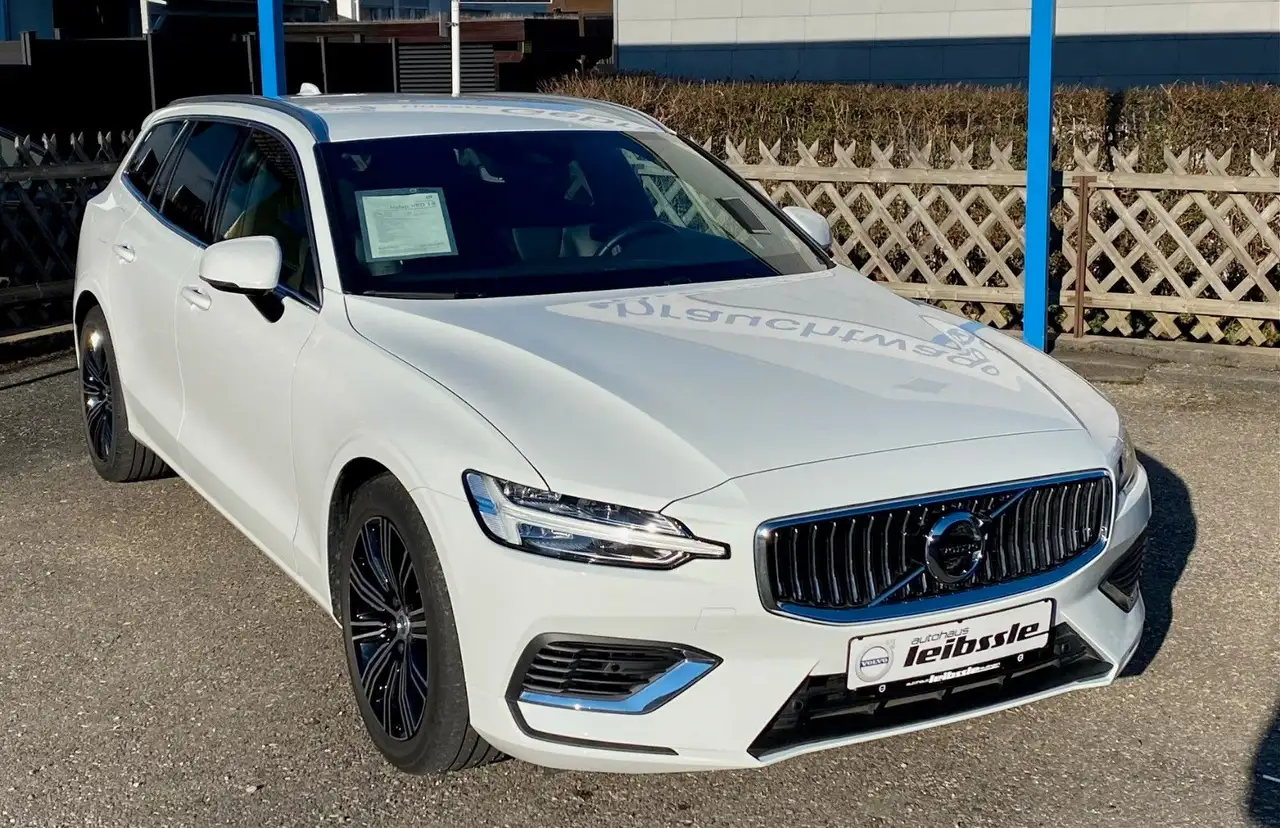 V60T8 Inscription Plug-In Hybrid AWD