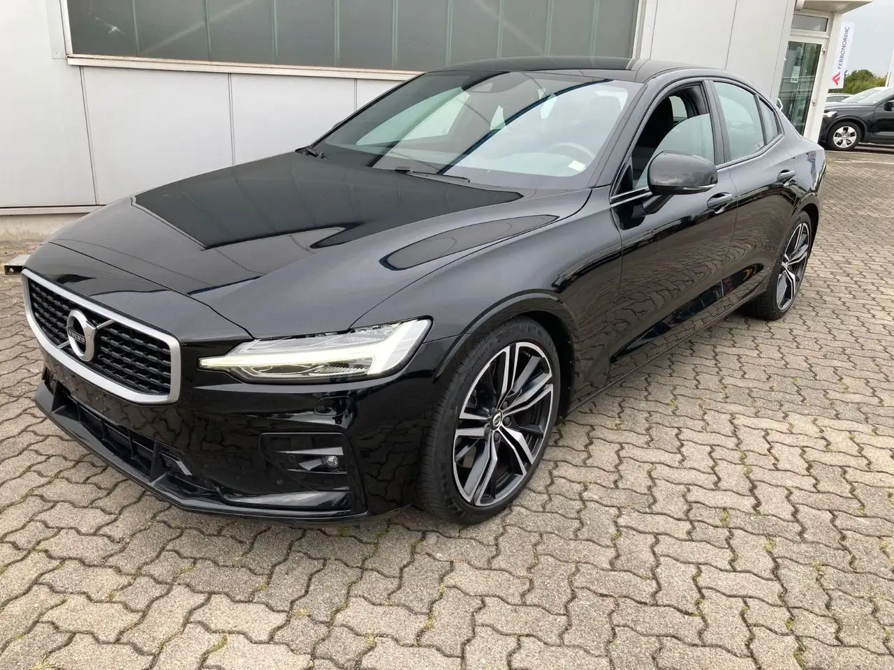S60T5 Lim. R-Design