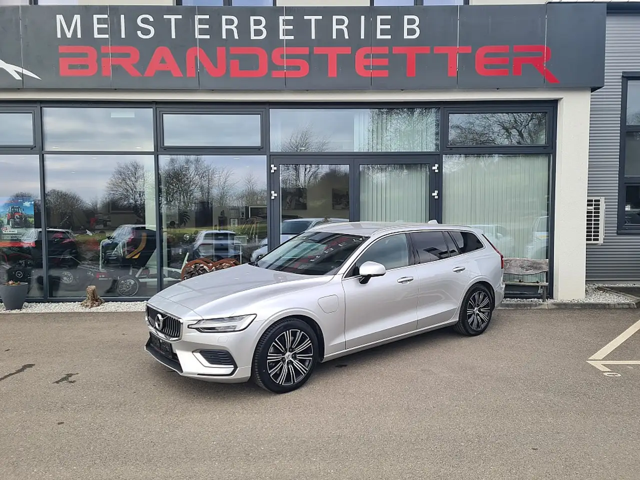 V60T6 AWD Recharge PHEV Inscription/NAV/SITZ+LENKH...