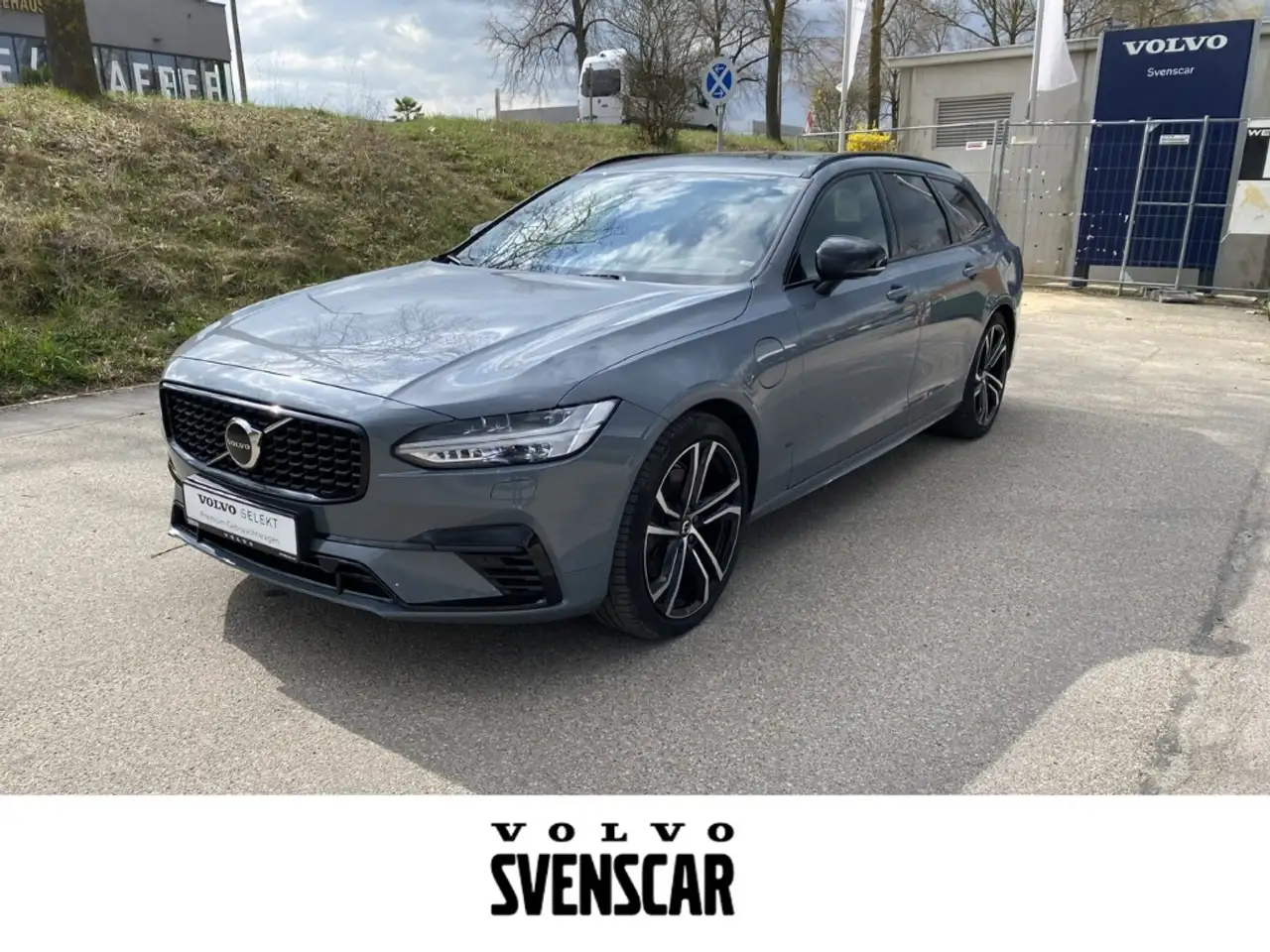 V90Plus Dark Recharge Plug-In Hybrid AWD T6 Twin Engi