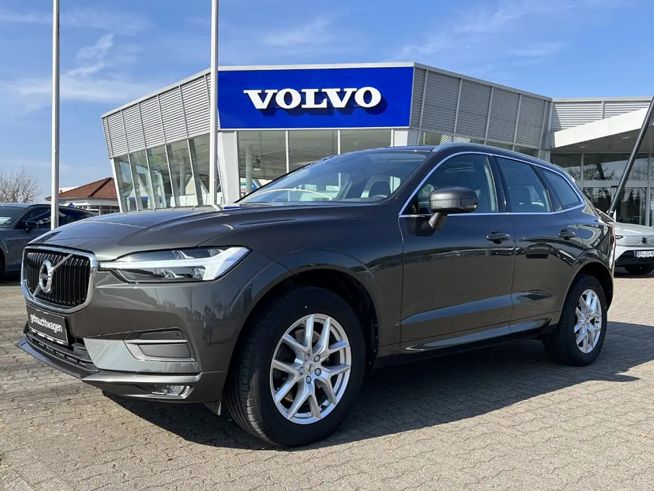 XC60B4D (197 PS) AG8|MomentumPRO|Panorama