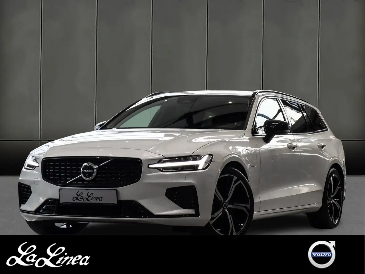 V60T6 Recharge AWD Plus Dark NP:71.490,-//19"/ACC/...
