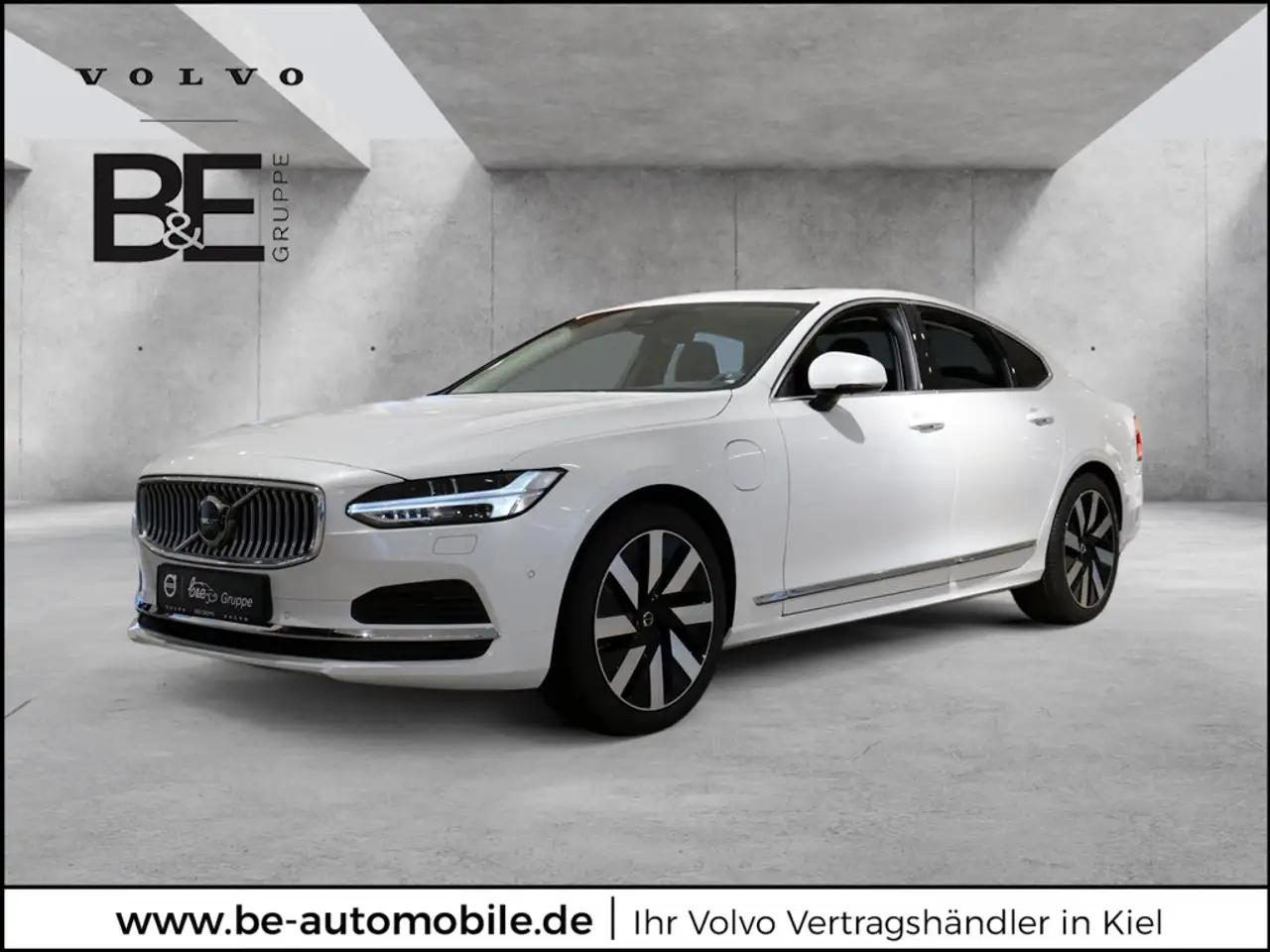 S90Lim. T8 Ultimate Bright Recharge Plug-In Hybrid AW