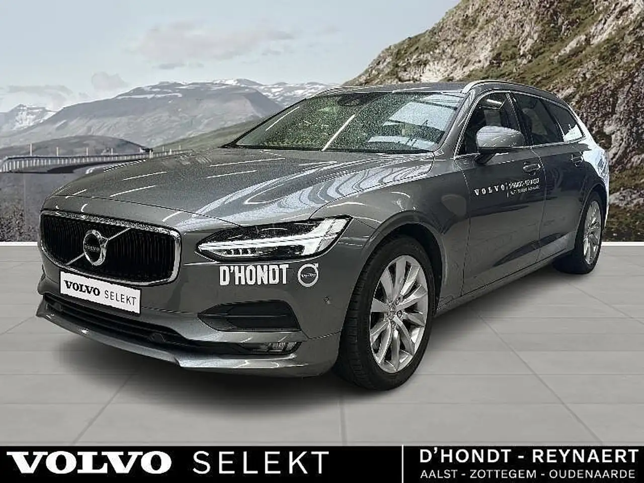 V90T5 8-traps Geartronic Momentum