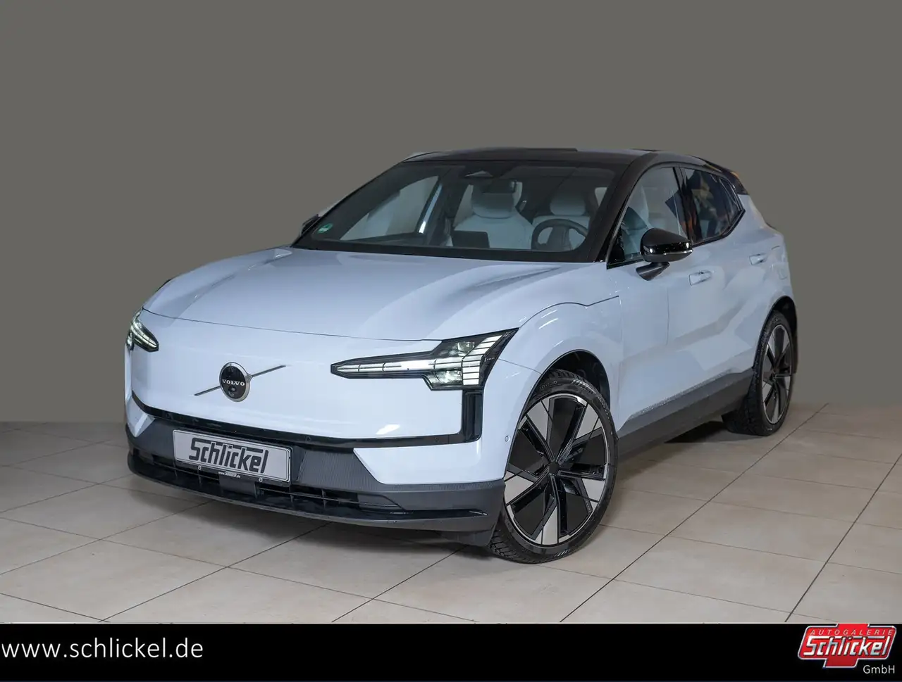 EX30Twin Motor Performance Ultra AWD ACC 360°Kamera