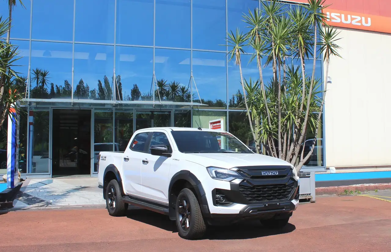 D-MaxV-Cross Double Cab 4WD Autom. MY24 Facelift
