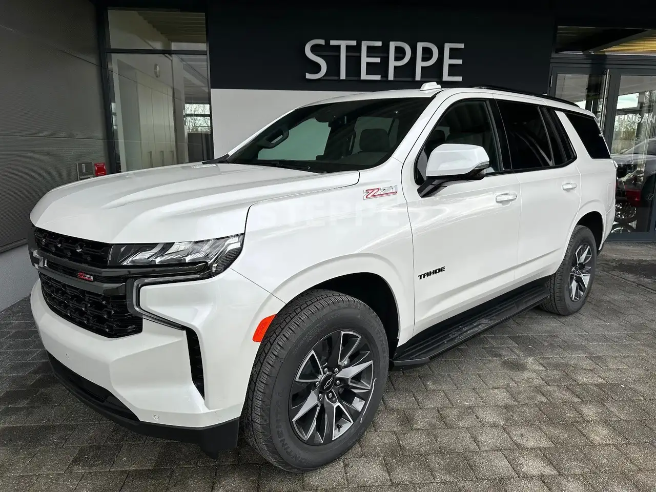 Tahoe5,3 V8 AWD Z71 AHK  20Alu