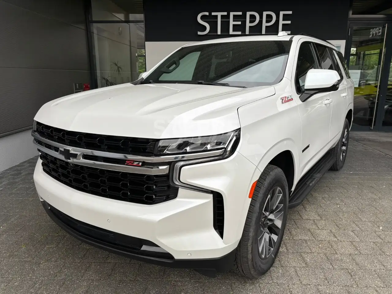 Tahoe5,3 V8 AWD Z71 AHK  20Alu