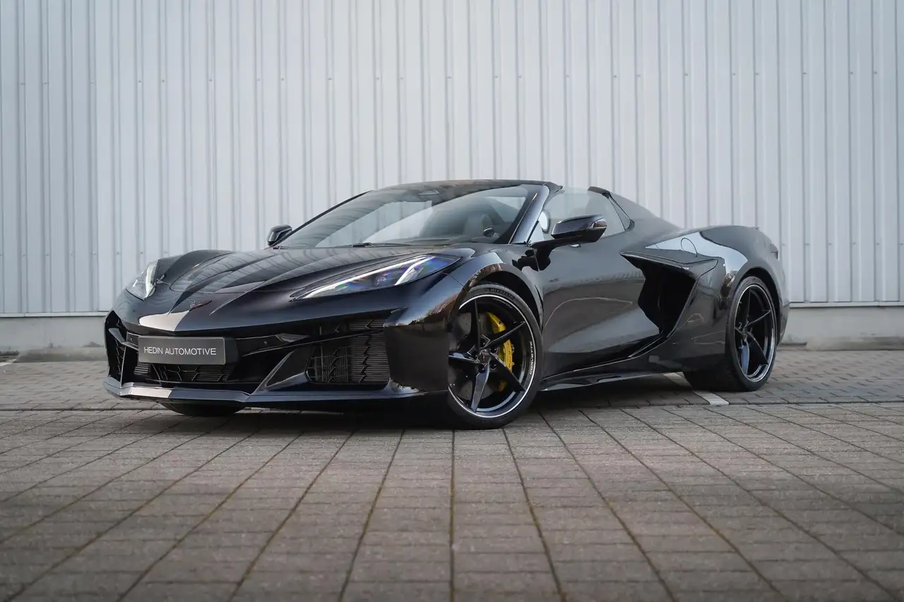 CorvetteCORVETTE CPE 2 DR E-RAY CONVERTIBLE
