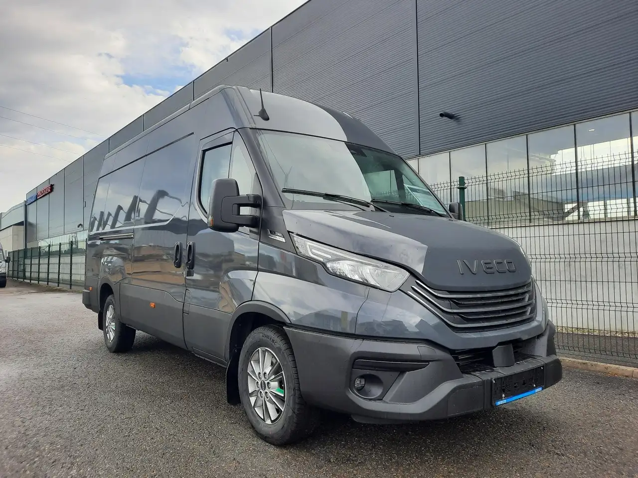 DailyTOP Ausstattung € 36.990,- NETTO L3H2 12m³