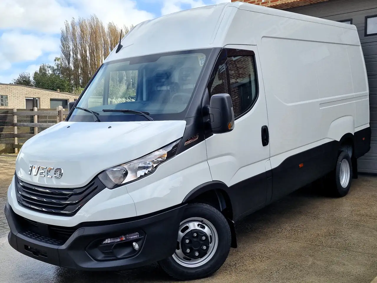 Daily35C21 39.990EX 210PK Automaat NIEUW 0KM Trekh 3.5T