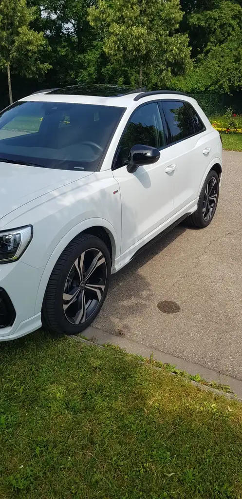 Q335 TFSI S line